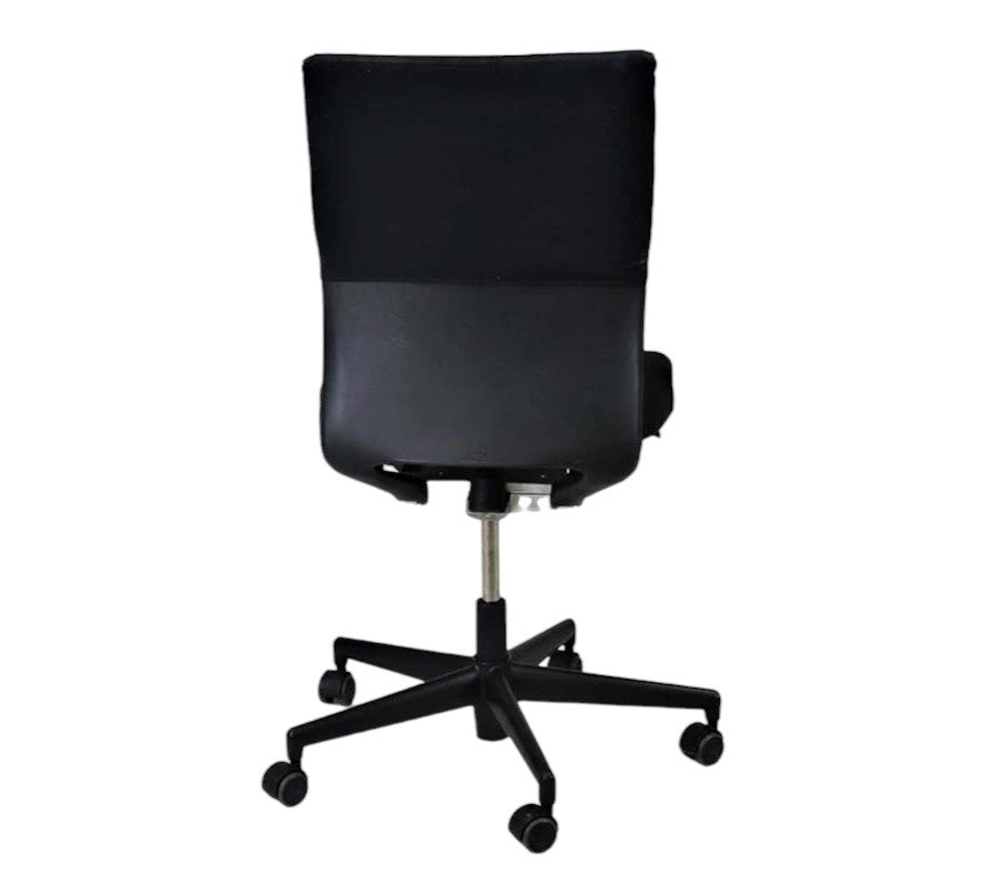 <tc>Vitra</tc>: <tc>Axess</tc> Sedia da ufficio in tessuto nero senza braccioli - Ricondizionata