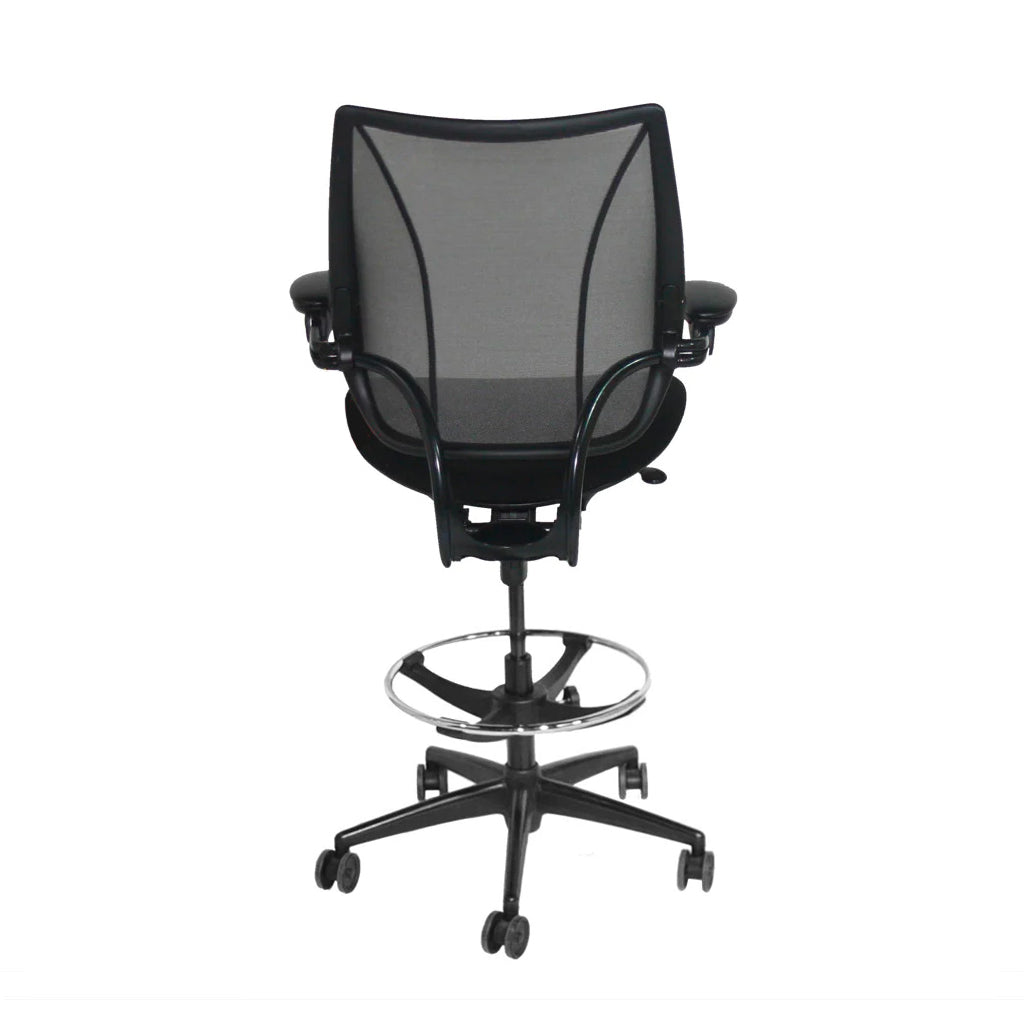 <tc>Humanscale</tc>: <tc>Liberty</tc> Sedia da disegnatore in tessuto nero - Ristrutturata