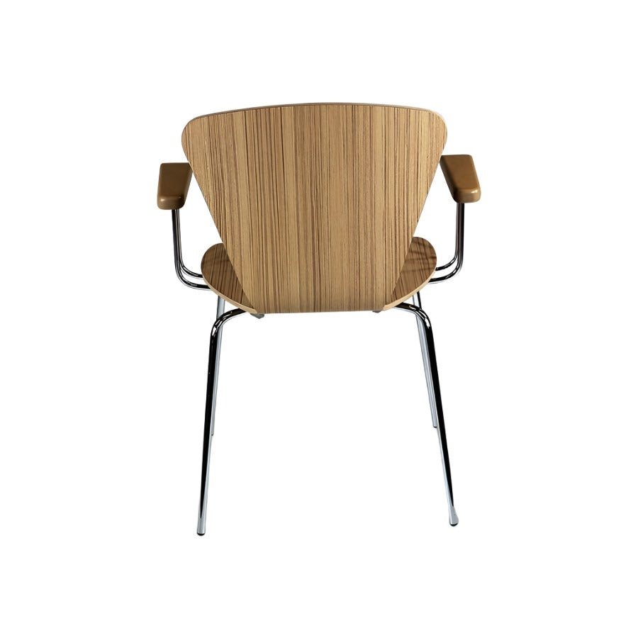 Nowy Styl: sedia da caffè in legno con le braccia - rinnovata