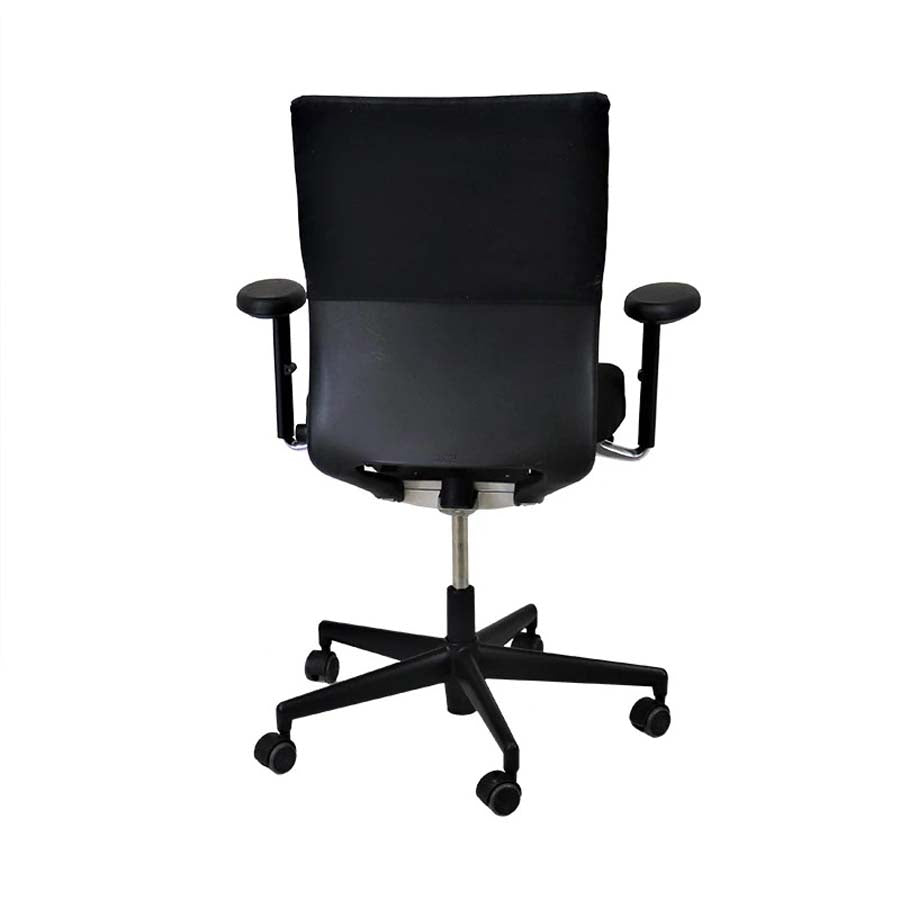 <tc>Vitra</tc>: <tc>Axess</tc> Sedia da ufficio in tessuto nero - Ricondizionata