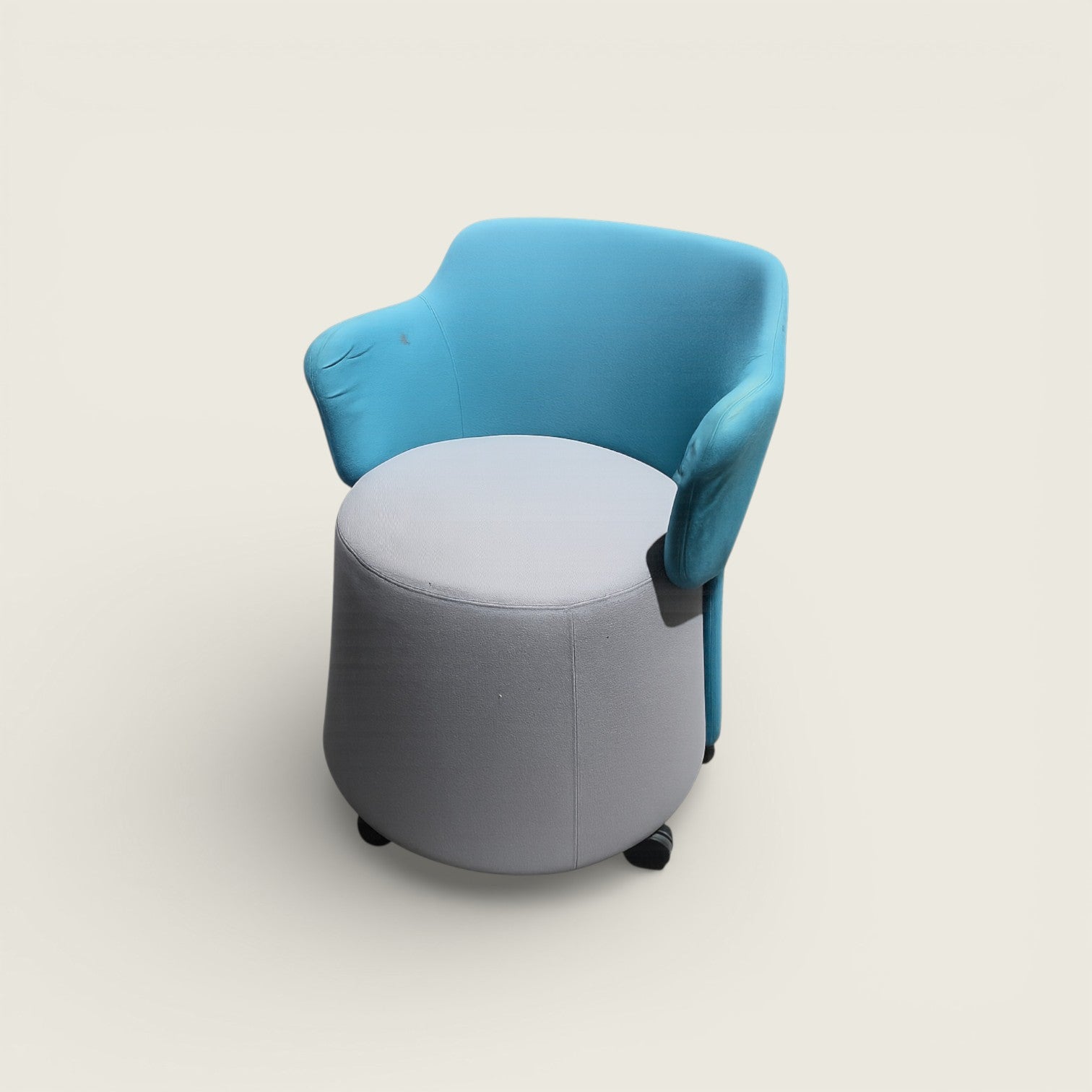 Orangebox: Skomer Compact Blue Back and Grey Seat Armchair - Refurbished