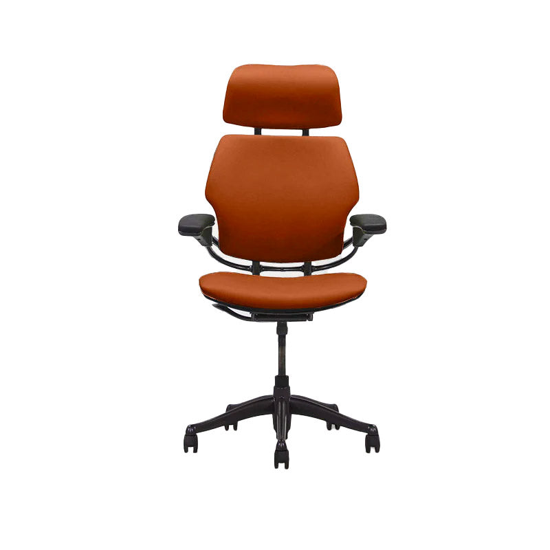 Humanscale: sedia operativa Freedom con schienale alto e poggiatesta - Pelle marrone chiaro - Ricondizionata