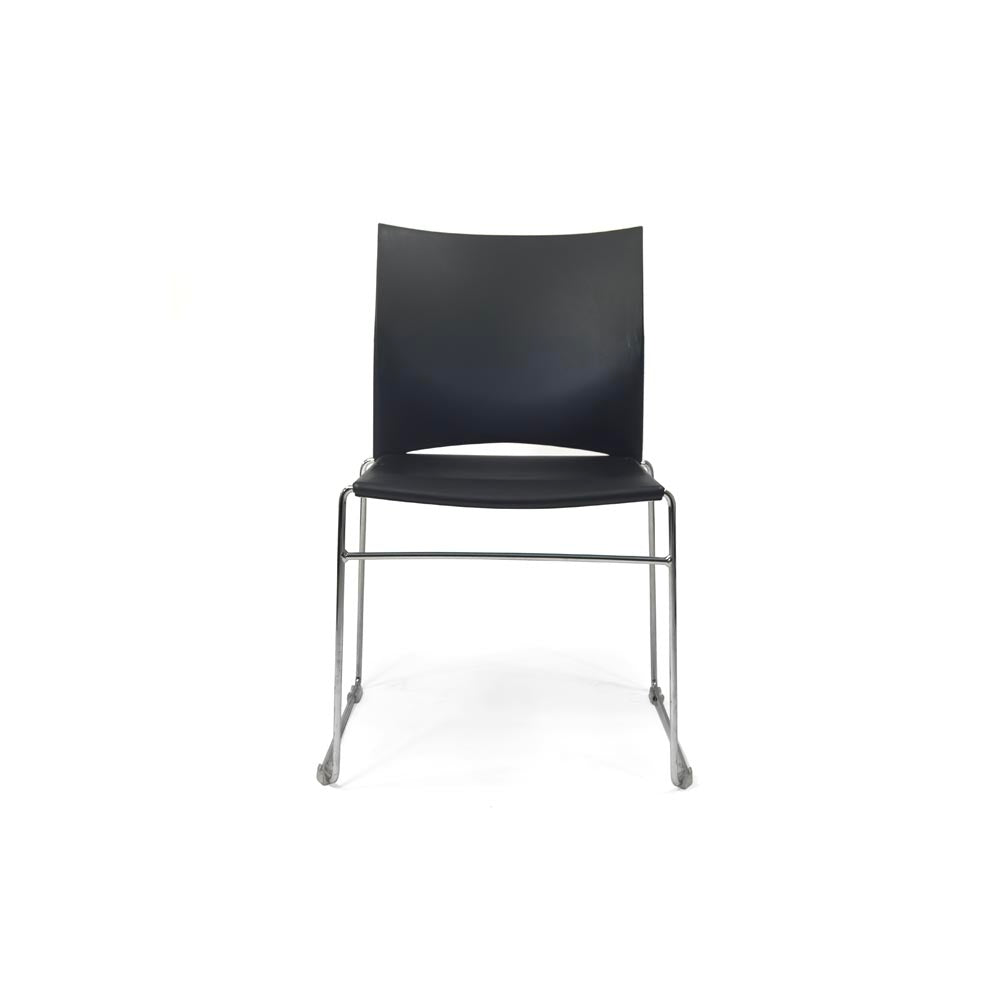 <tc>Herman Miller</tc>: Sedia impilabile Pronta nera - Ricondizionata