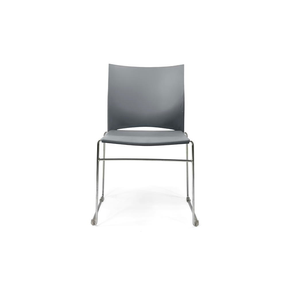 <tc>Herman Miller</tc>: Sedia impilabile Pronta in grigio - Ricondizionata
