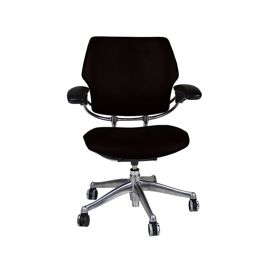 Humanscale: Sedia Operativa Freedom con Struttura in Alluminio e Pelle Nera - Ristrutturata