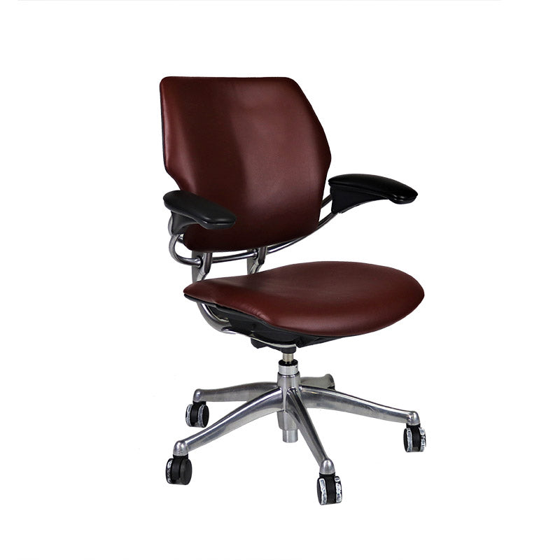 Humanscale: Sedia Operativa Freedom con Struttura in Alluminio e Pelle Bordeaux - Ristrutturata