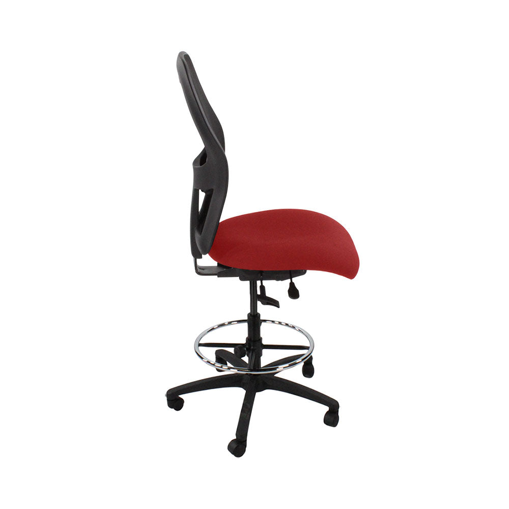 Ahrend: 160 Type Draughtsman Chair Without Arm in Red Fabric - Black Base - Refurbished