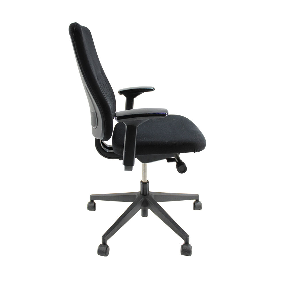 Steelcase: Sedia da ufficio Reply Air con struttura nera in tessuto nero - Ristrutturata