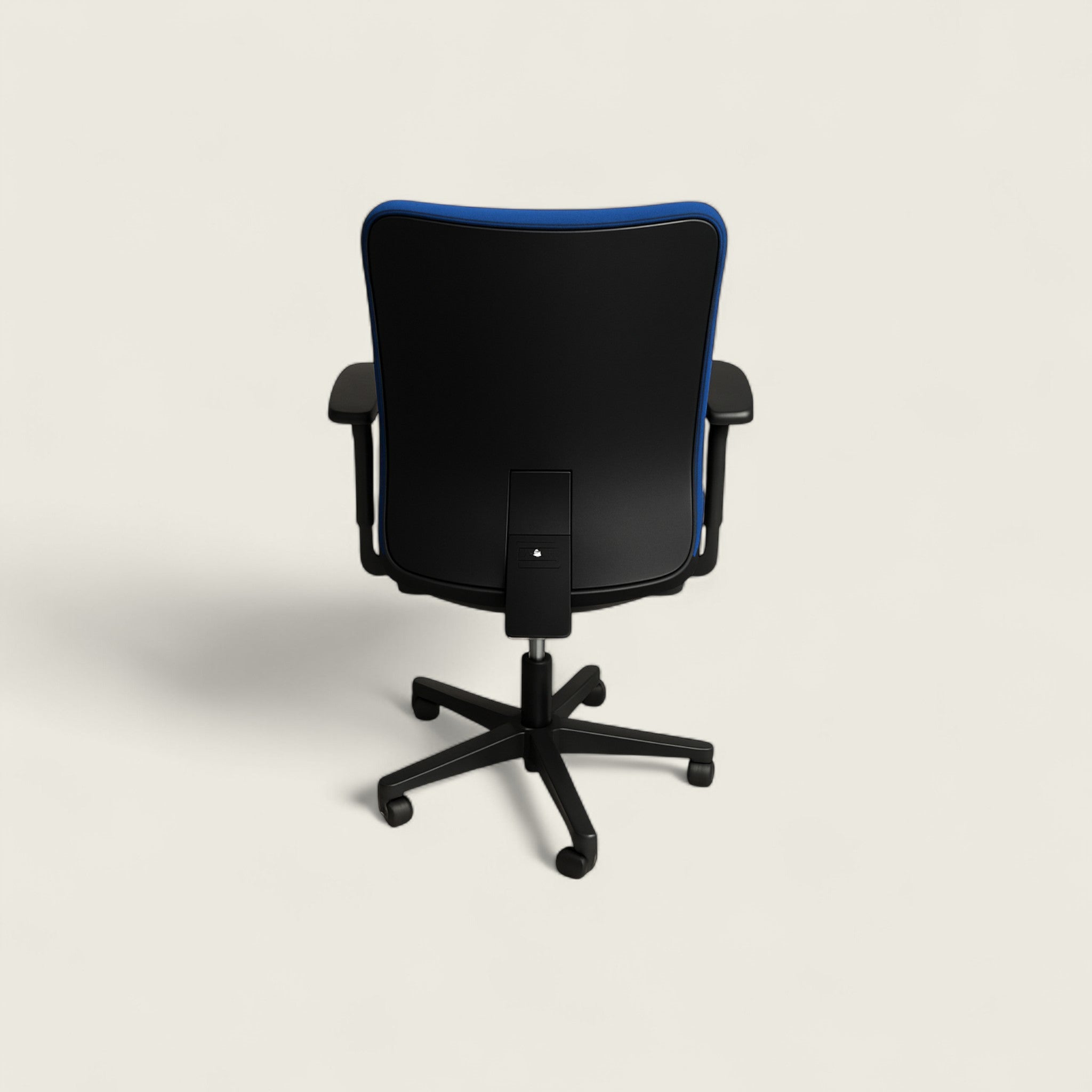 Konig Neurath: Jet One Blue Task Chair - Refurbished