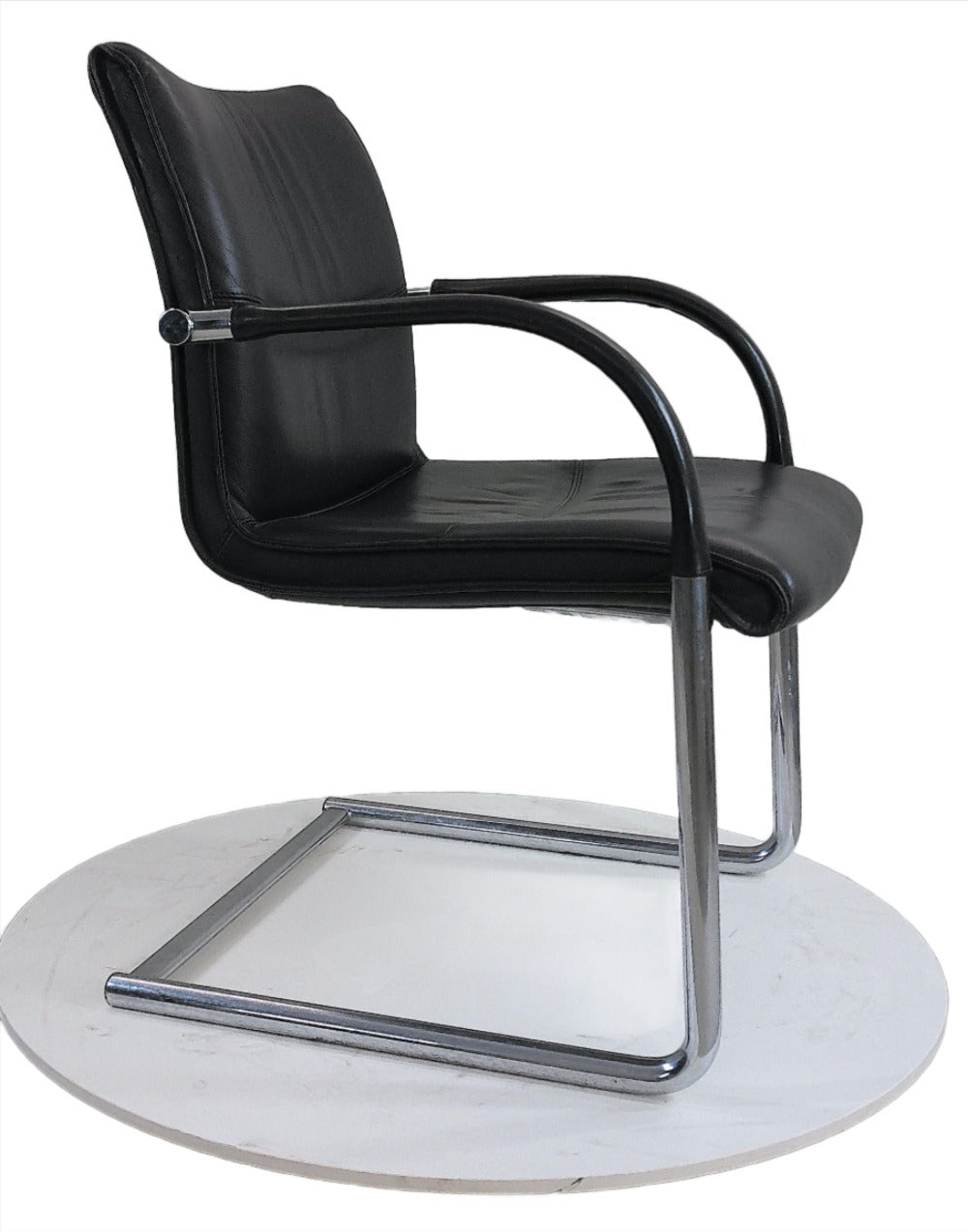 Kusch & Co: Leather Meeting Chair - Refurbished