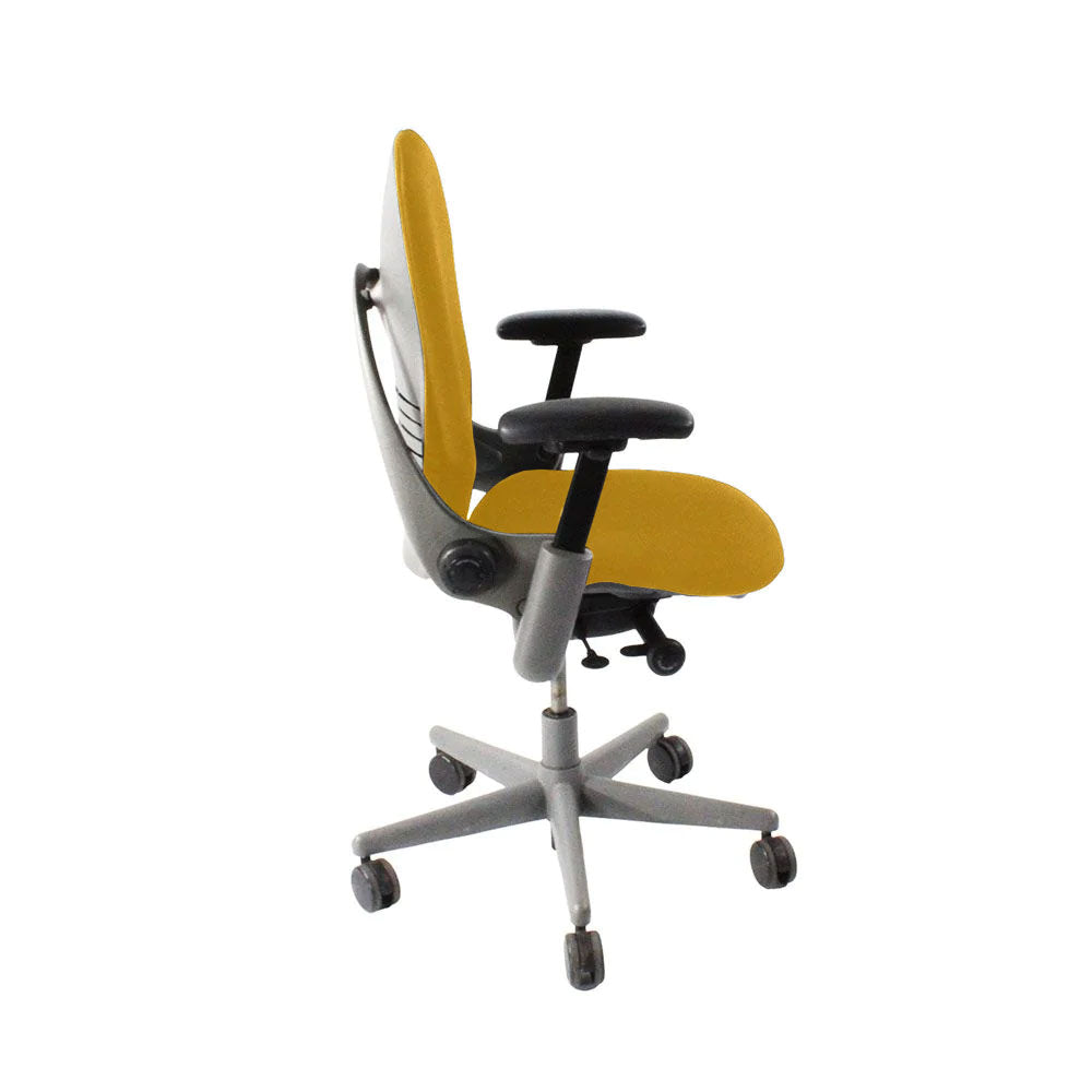 Steelcase: sedia da ufficio Leap V1 - struttura grigia/tessuto giallo - rinnovata