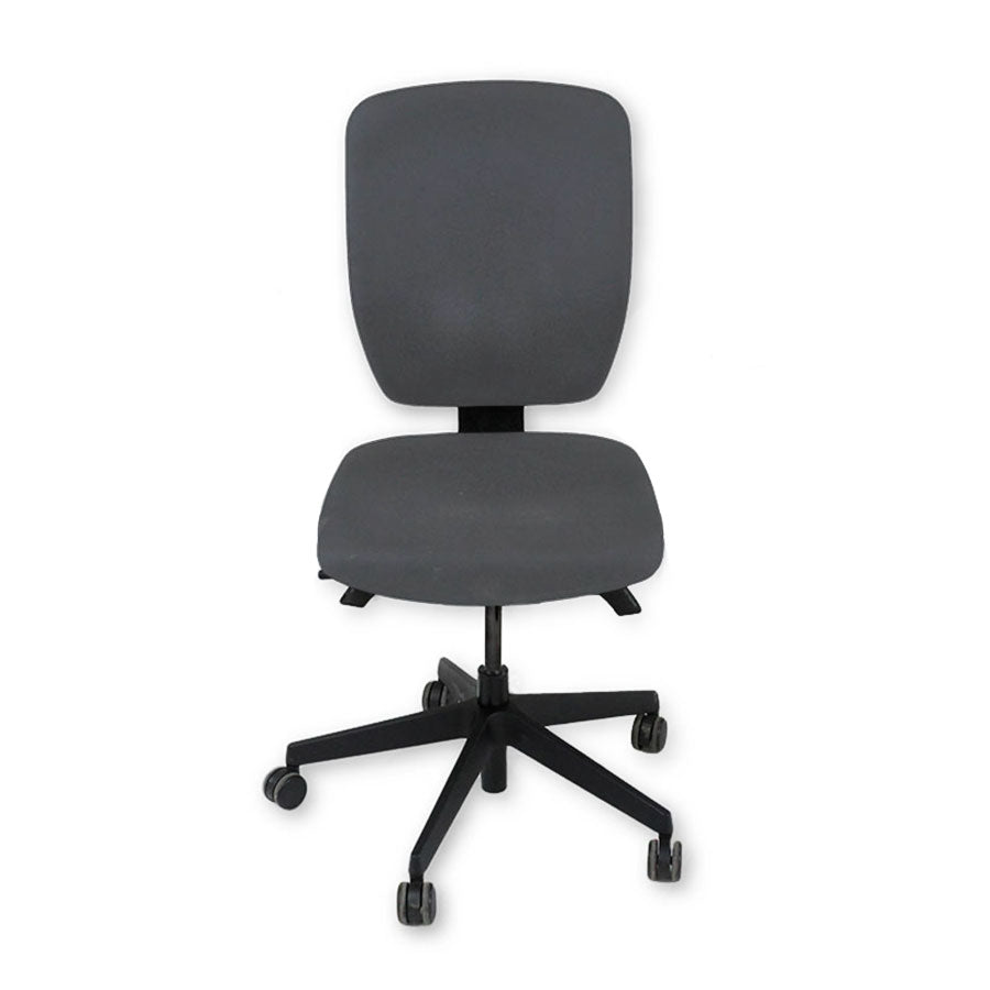 Senator: Dash Fully Adjustable Task Chair in Grey Fabric Without Arms - Refurbished