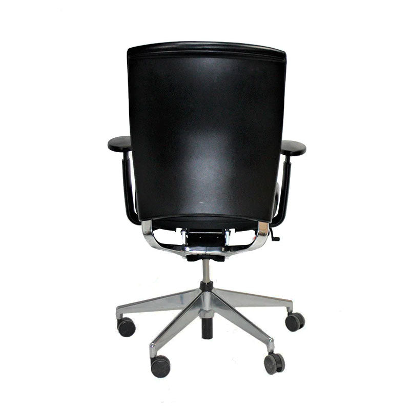 Senator: Enigma S21 Office Chair with Aluminium Frame in Black Leather - Refurbished