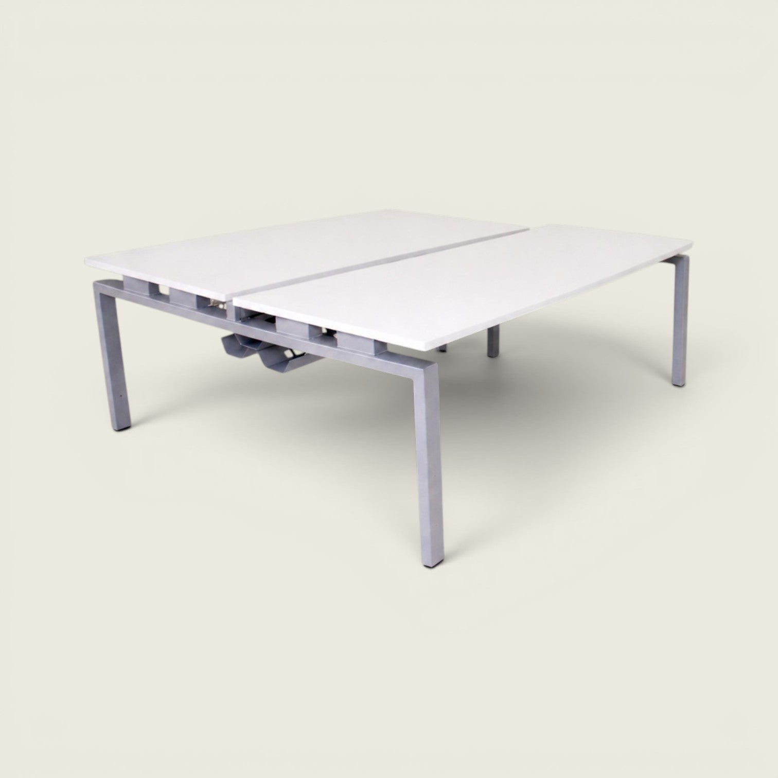 Senator Bench Desk 2 Way - 1400mm x 1600mm Workstation - No Screen - Refurbished