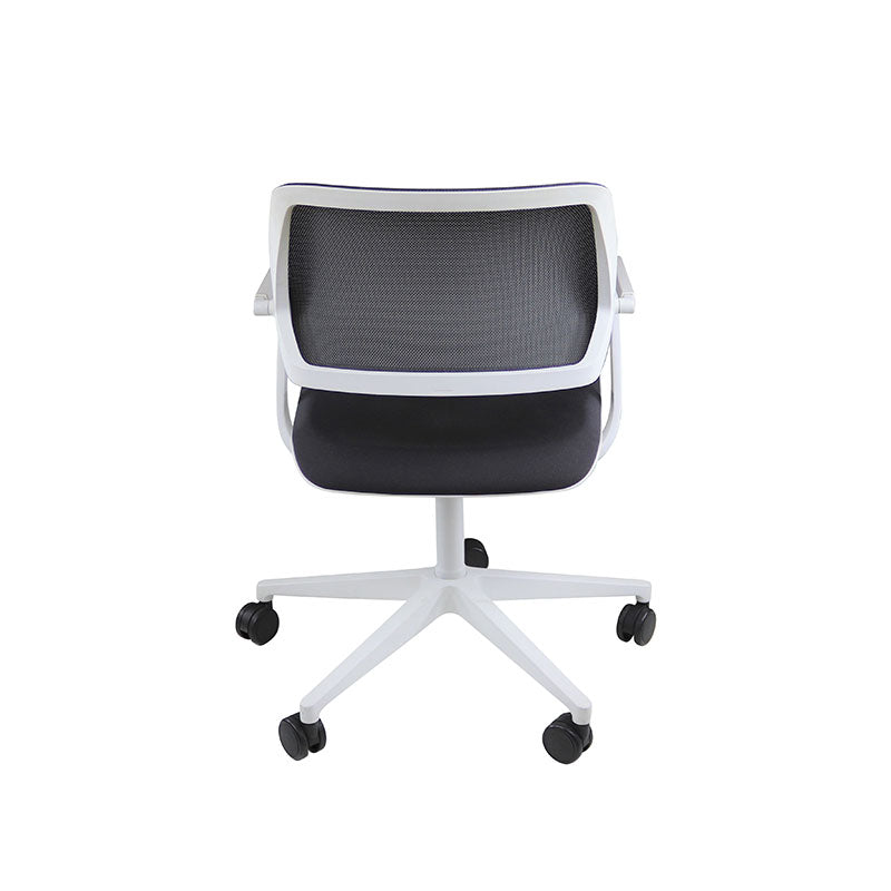 Steelcase: QiVi - Sedia da riunione con schienale in rete in tessuto grigio - Ristrutturata