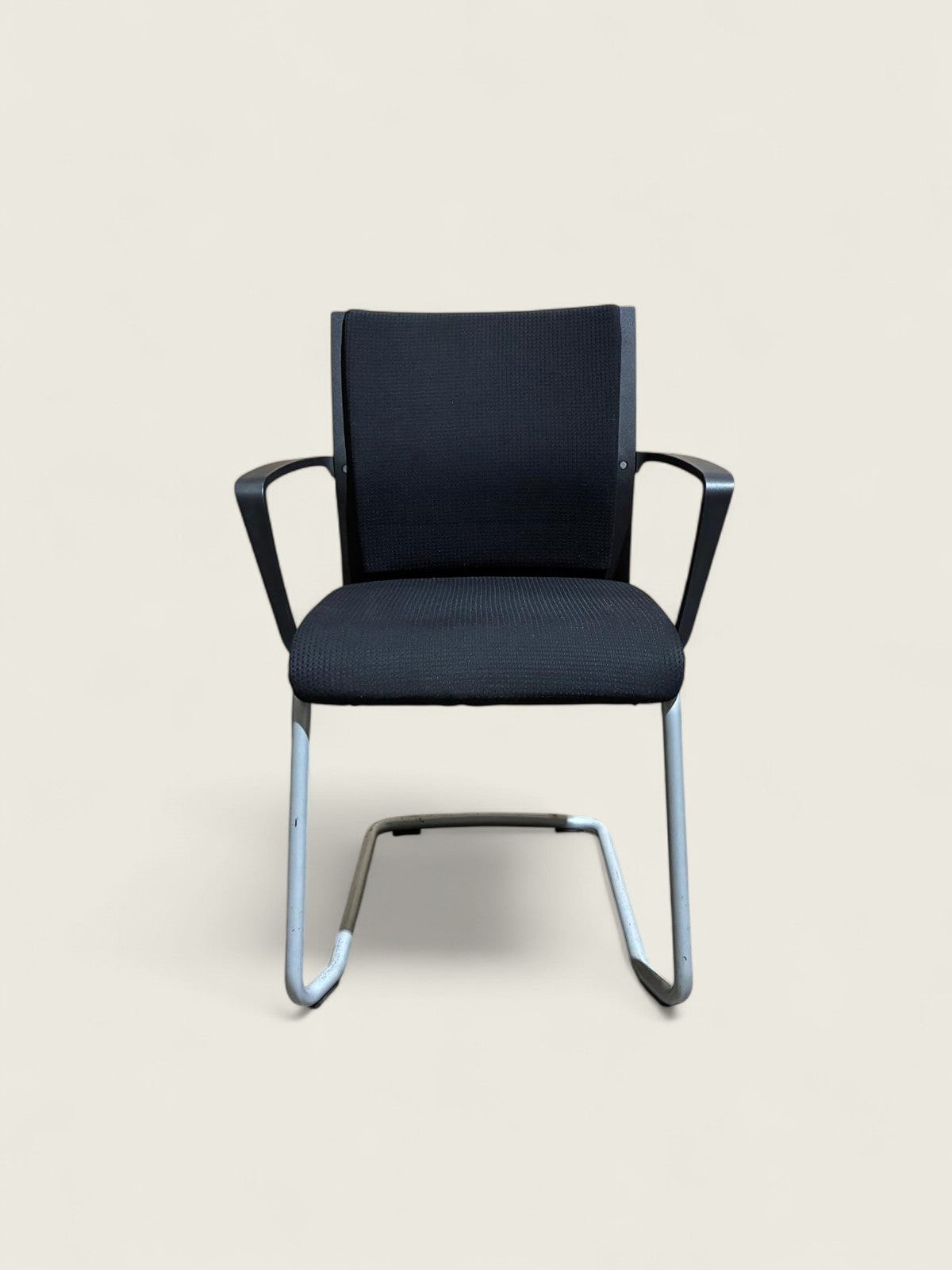 Steelcase: Visitors Side Arm Chair - Refurbished