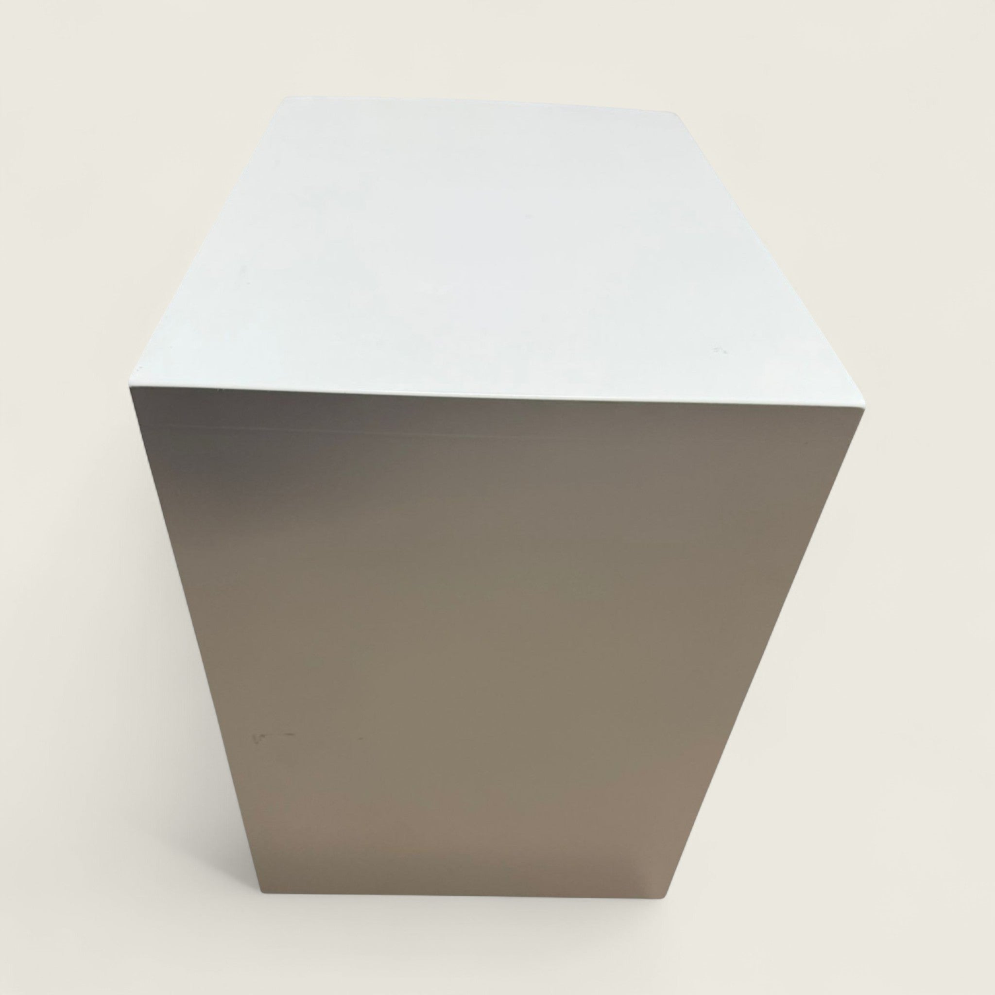 <tc>Steelcase</tc>: Mobiletto sottile con 4 cassetti - Ricondizionato